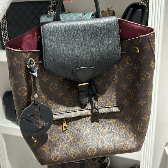 LV Backpack - Picture 3 of 8